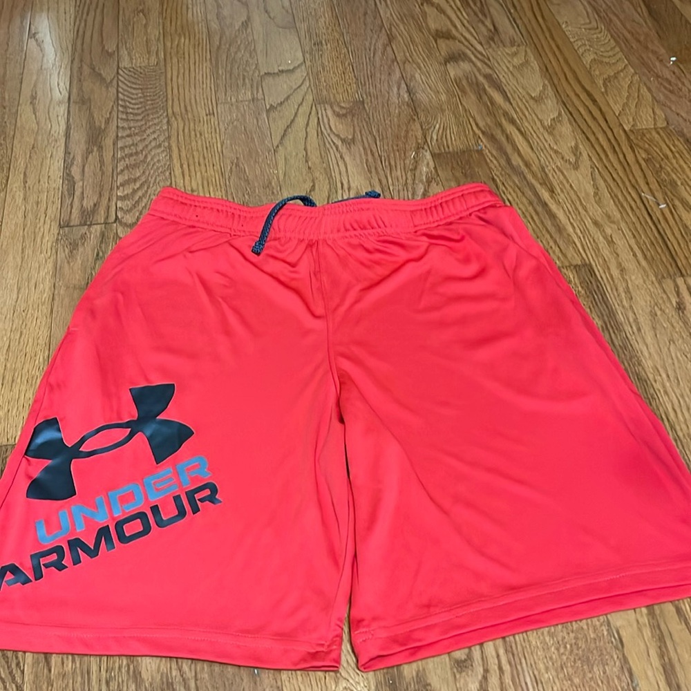 Boys Red XL Under Armor Shorts